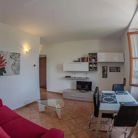 Giulia Apartment