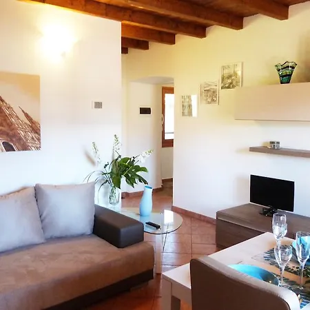 Apartment Giulia *